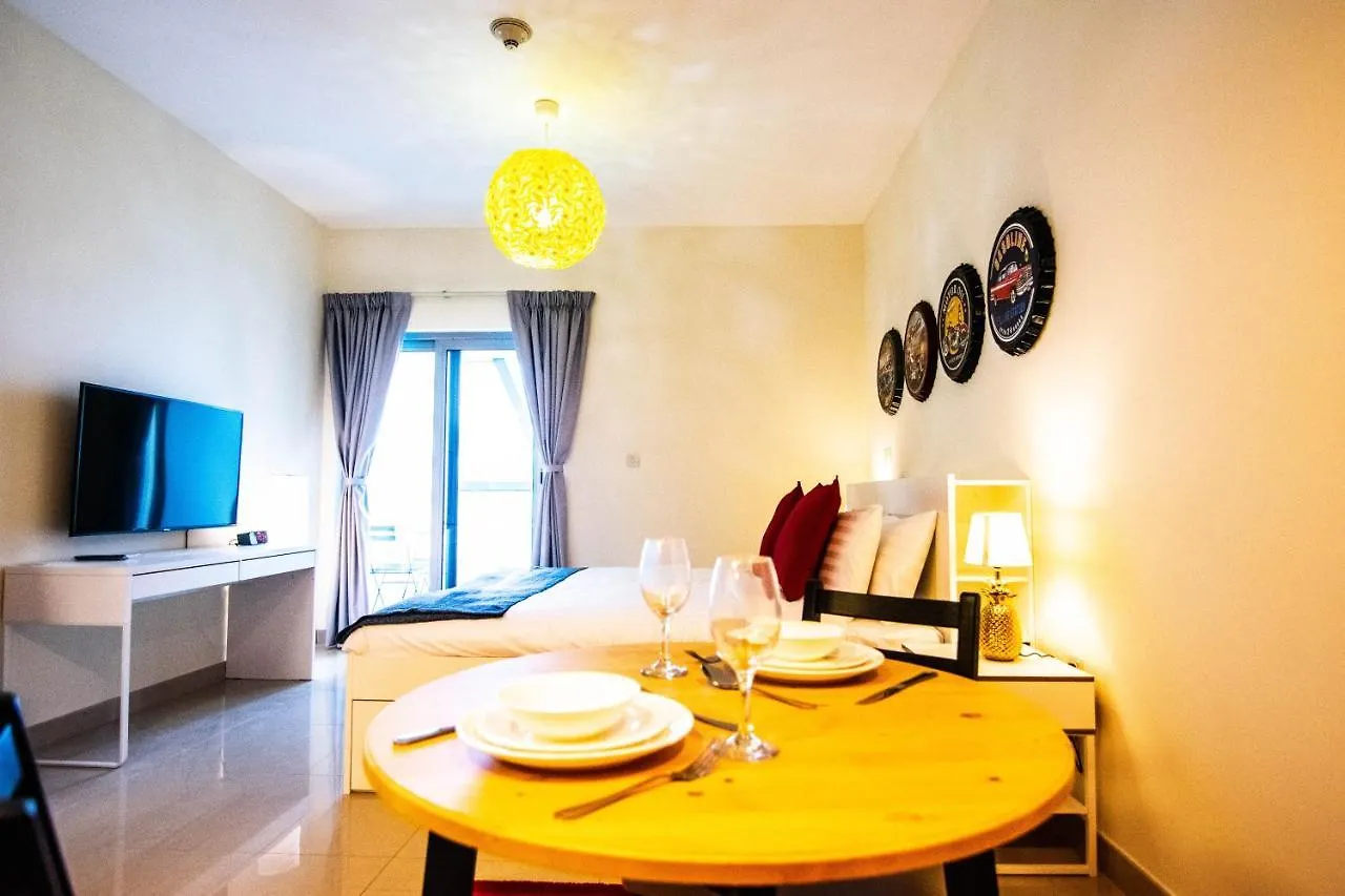 Lux Bnb Studio Park Tower Difc Dubai 0*,