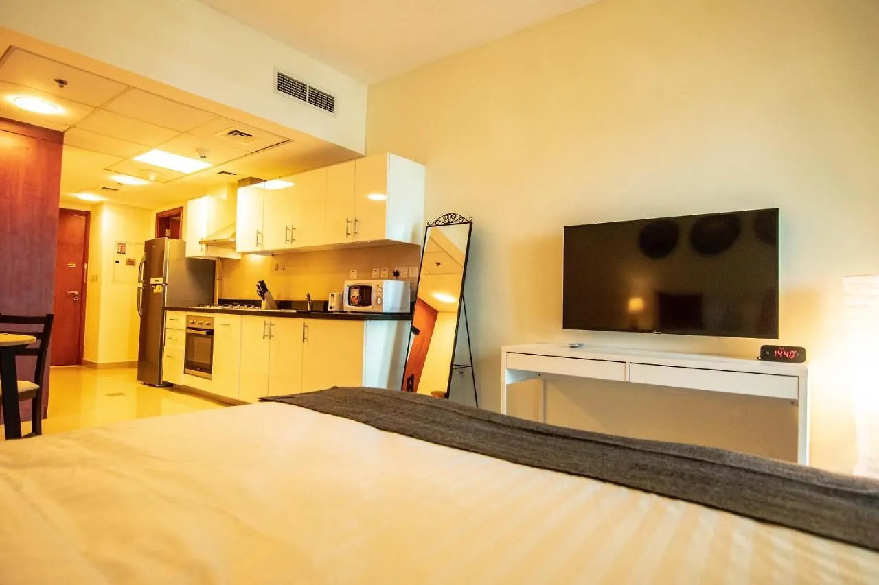 Lux Bnb Studio Park Tower Difc Dubai Apartment